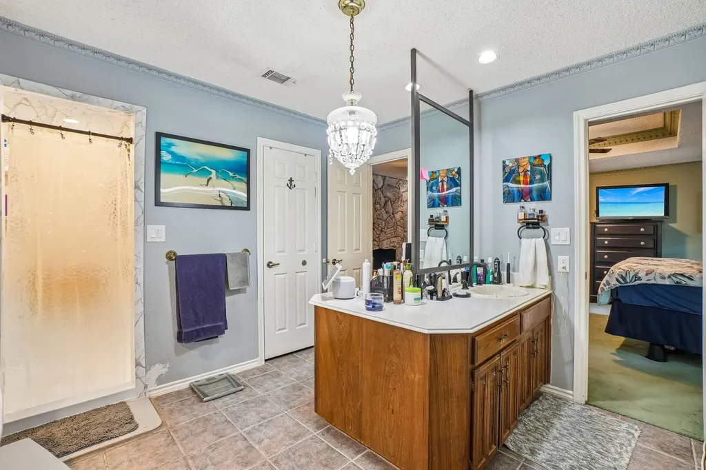 6102 Waterview Drive Arlington TX 76016