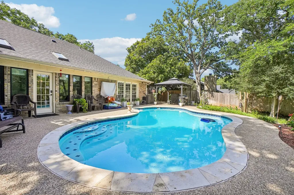 6102 Waterview Drive Arlington TX 76016