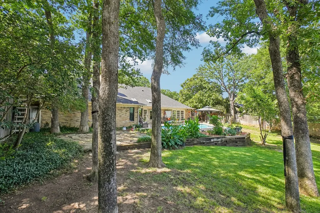 6102 Waterview Drive Arlington TX 76016