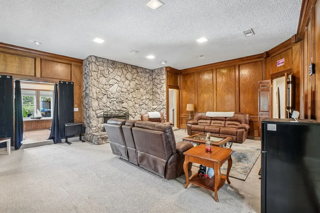 6102 Waterview Drive Arlington TX 76016