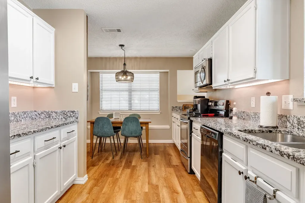 2904 Peninsula Way Carrollton TX 75007