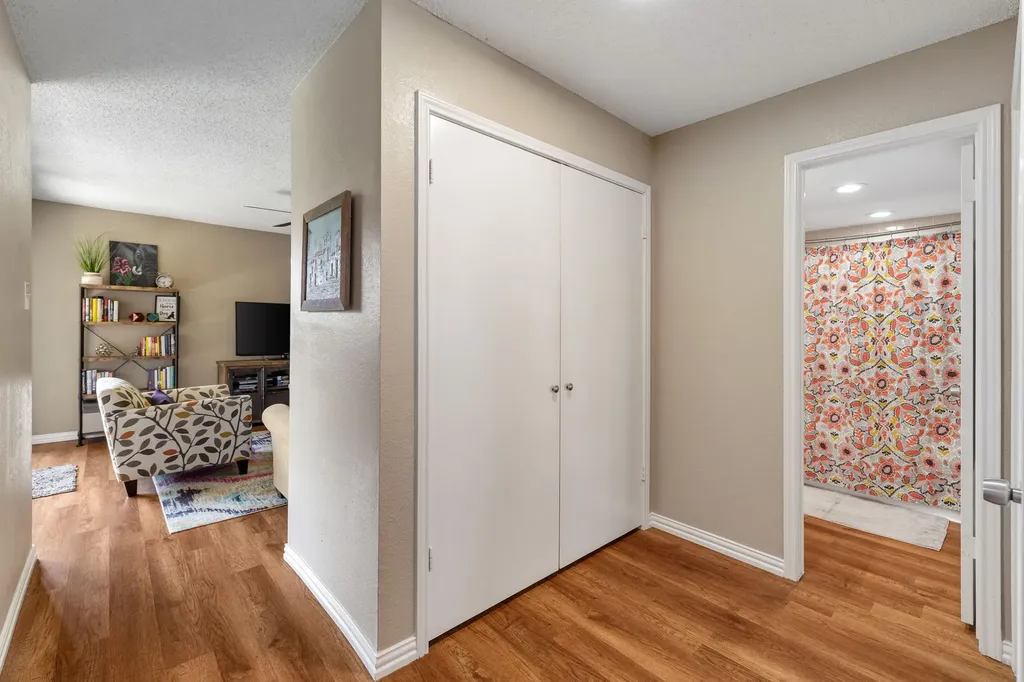 2904 Peninsula Way Carrollton TX 75007
