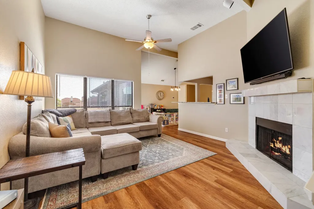 2904 Peninsula Way Carrollton TX 75007