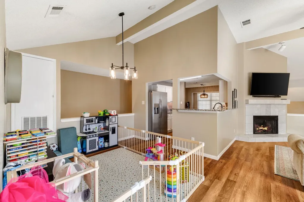 2904 Peninsula Way Carrollton TX 75007