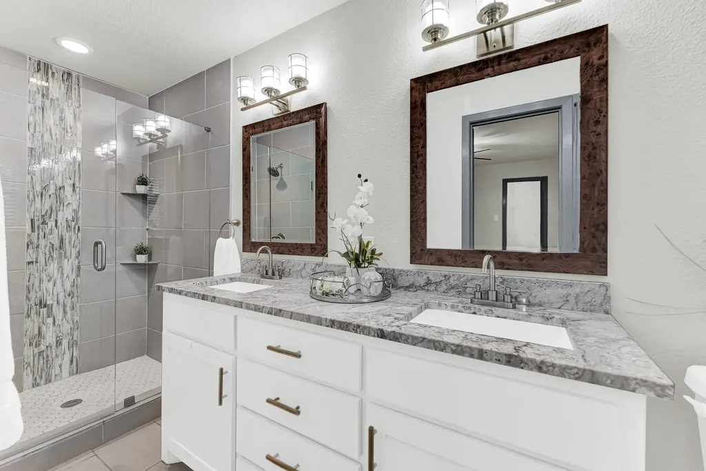 428 Shady Brook Drive Richardson TX 75080
