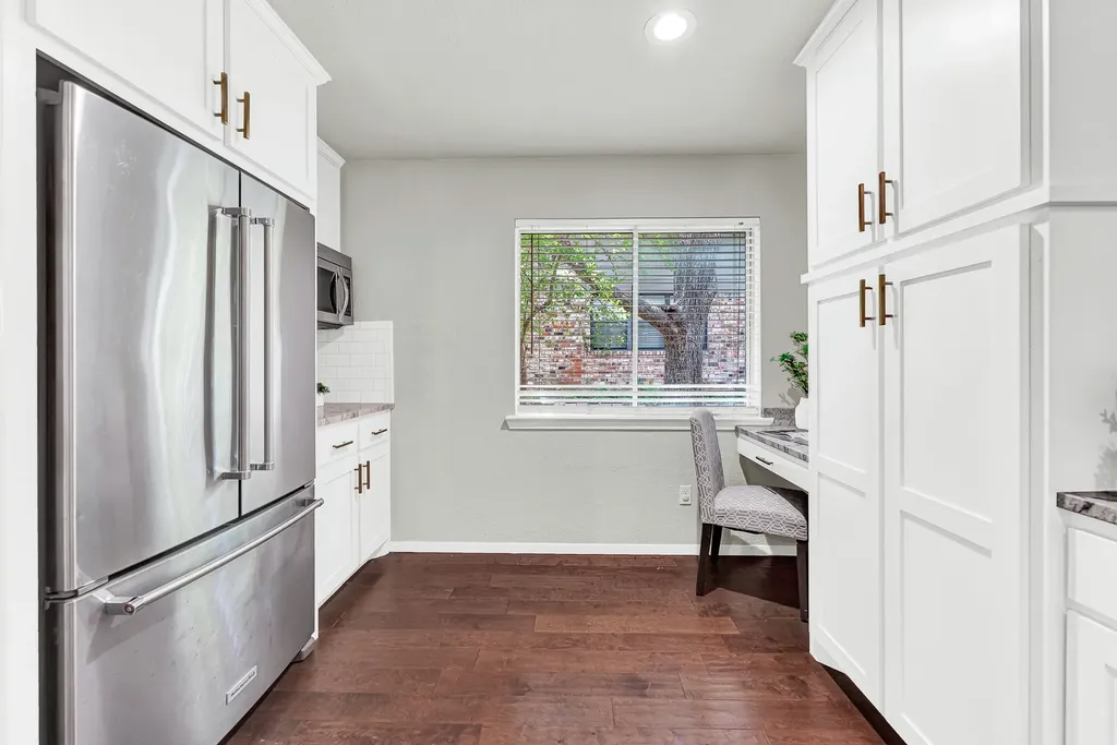 428 Shady Brook Drive Richardson TX 75080