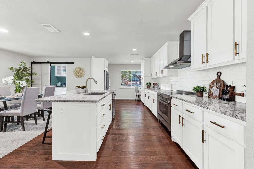 428 Shady Brook Drive Richardson TX 75080