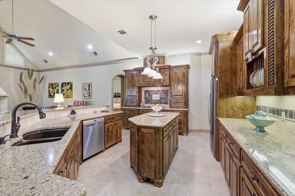 3403 W Hunter Bend Court Mansfield TX 76063