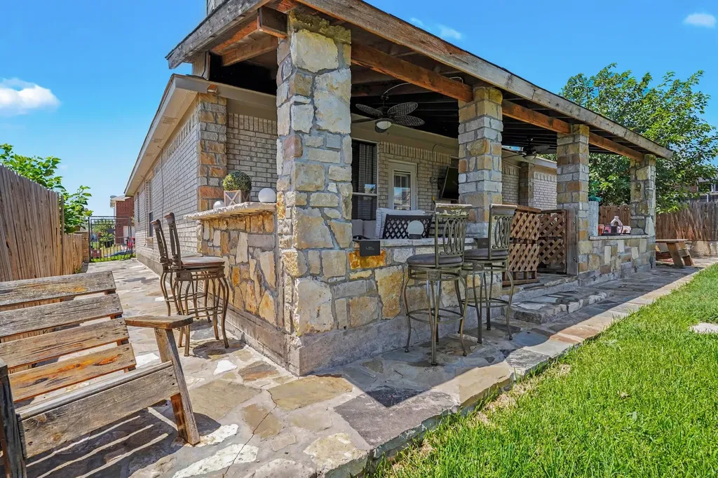 9936 Blue Bell Drive Fort Worth TX 76108