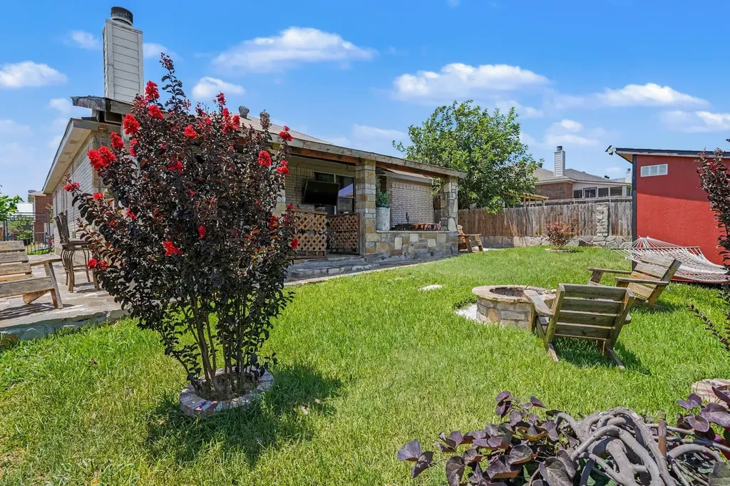 9936 Blue Bell Drive Fort Worth TX 76108