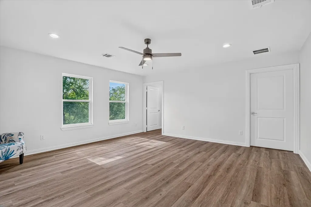 7007 Clarke Drive Lake Worth TX 76135