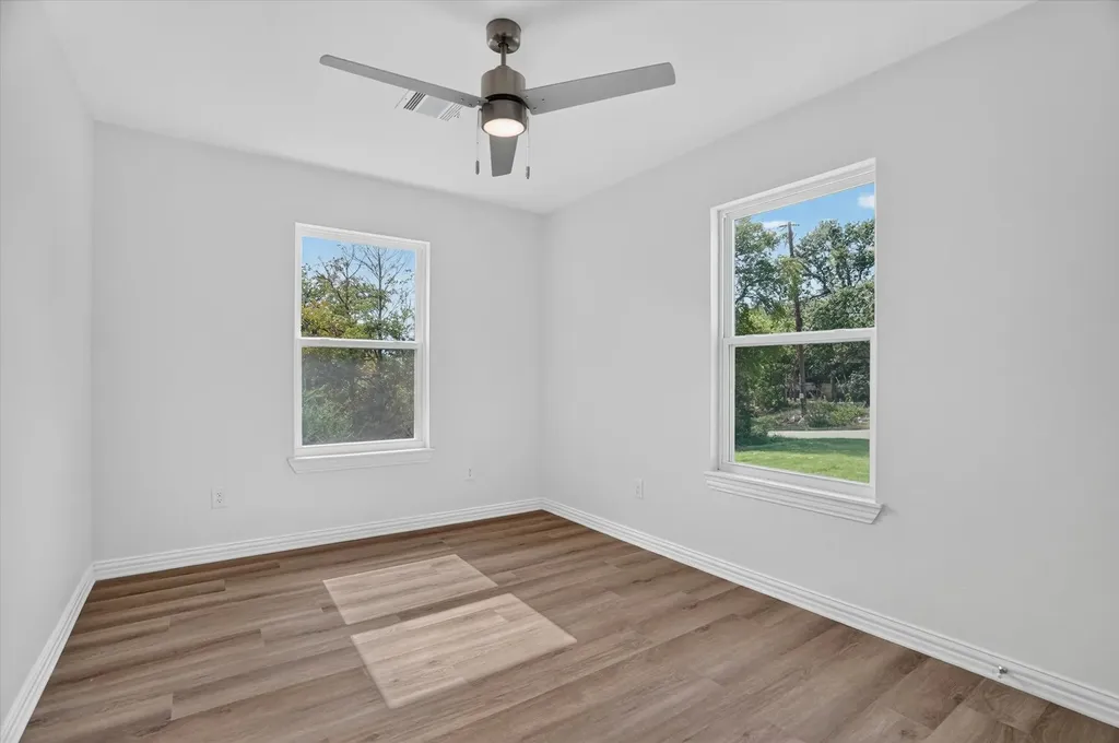 7007 Clarke Drive Lake Worth TX 76135