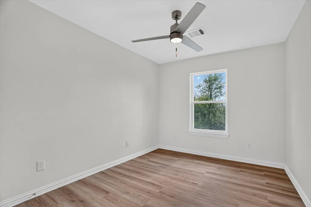 7007 Clarke Drive Lake Worth TX 76135