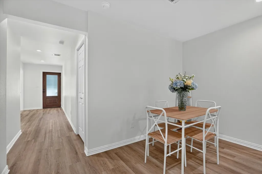 7007 Clarke Drive Lake Worth TX 76135