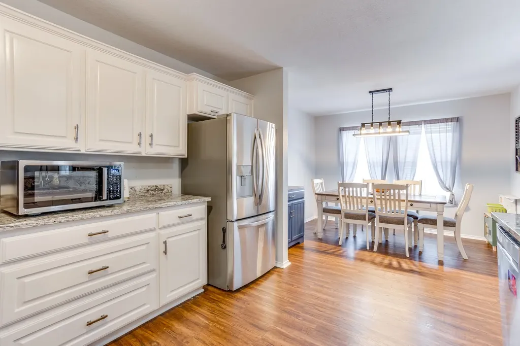1020 Thistle Meade Circle Burleson TX 76028