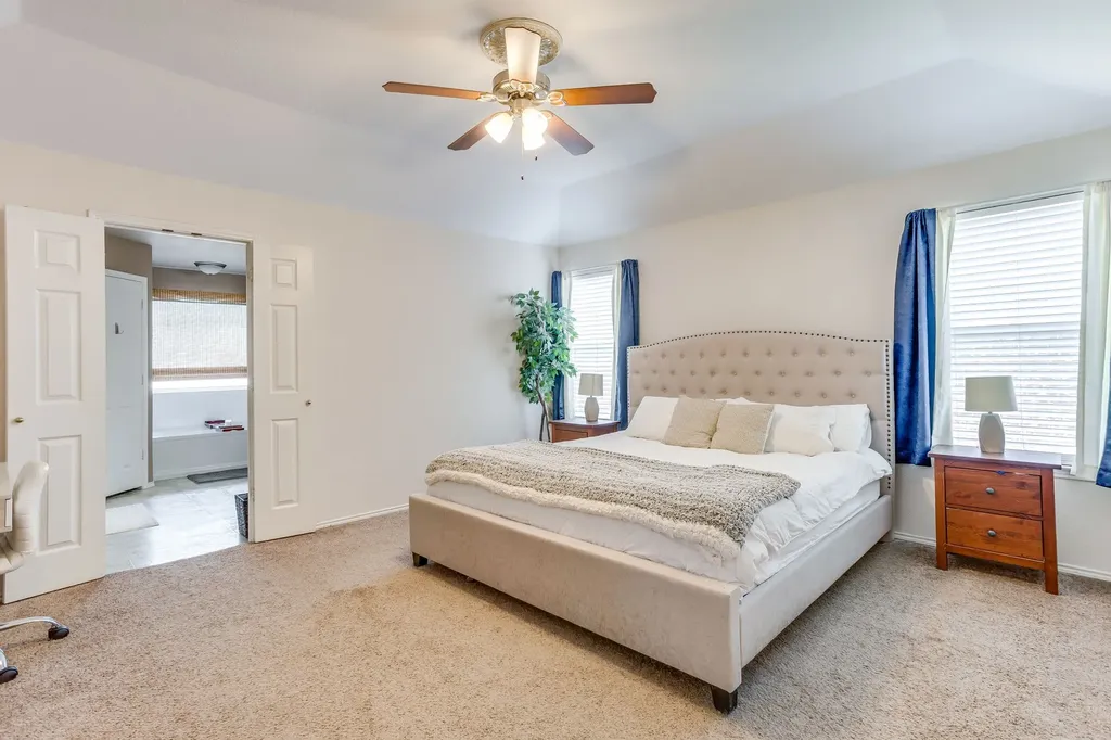 1020 Thistle Meade Circle Burleson TX 76028