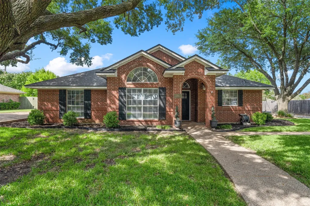 112 Briar Ridge Drive Hewitt TX 76643