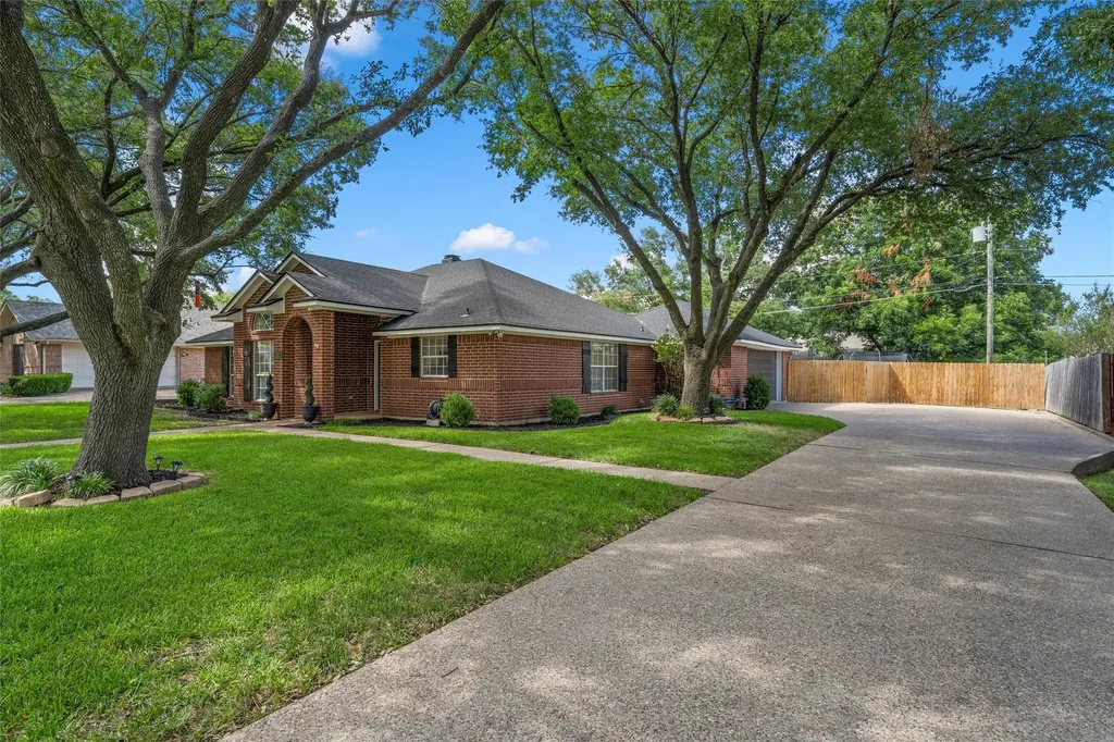 112 Briar Ridge Drive Hewitt TX 76643