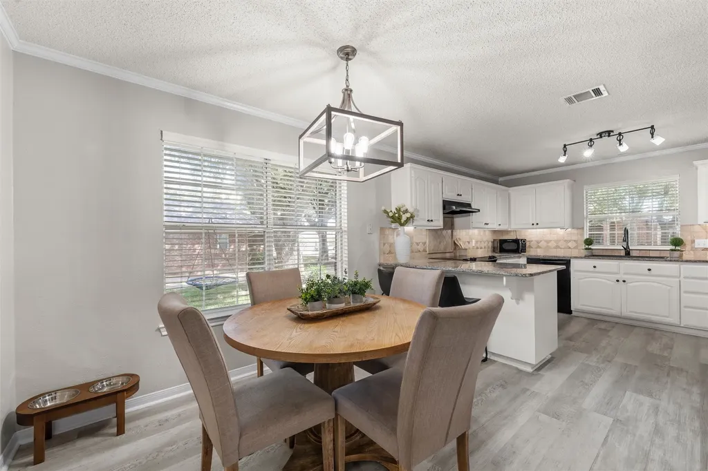112 Briar Ridge Drive Hewitt TX 76643