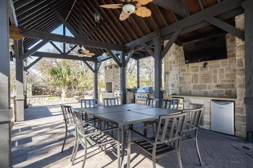 110 Quiet Hill Circle Copper Canyon TX 76226