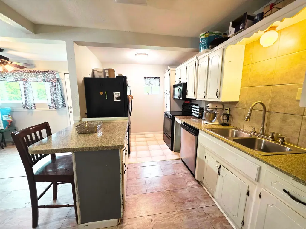 4214 Valview Drive Waco TX 76708