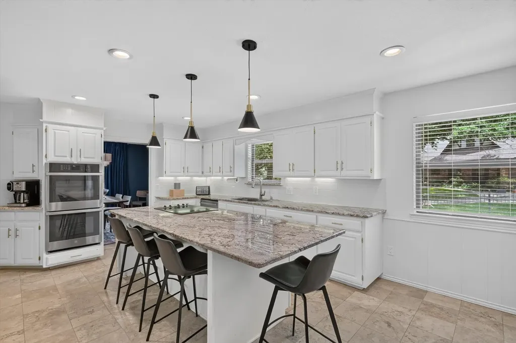 2304 Wakeforest Court Arlington TX 76012