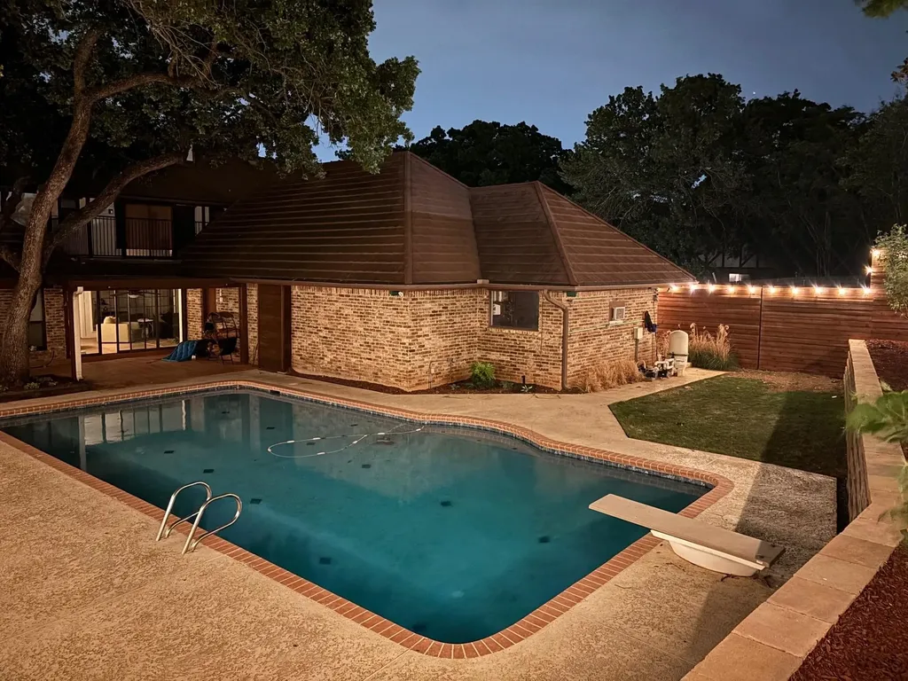 2304 Wakeforest Court Arlington TX 76012