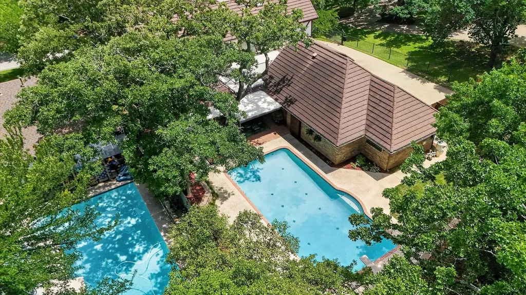 2304 Wakeforest Court Arlington TX 76012