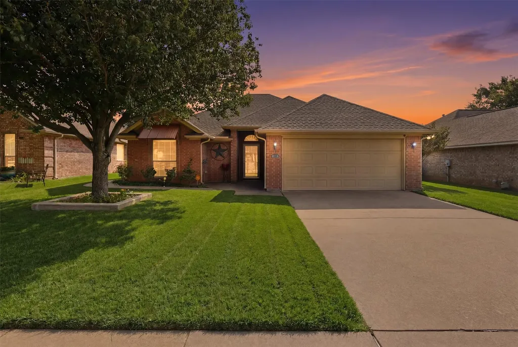 708 Hillcrest Drive Cleburne TX 76033