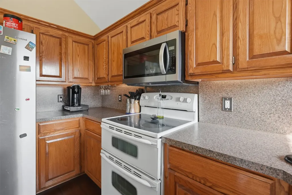 708 Hillcrest Drive Cleburne TX 76033