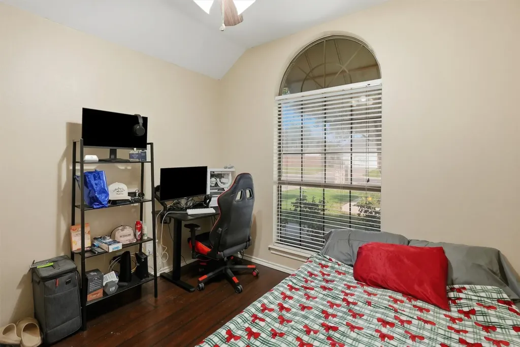 708 Hillcrest Drive Cleburne TX 76033