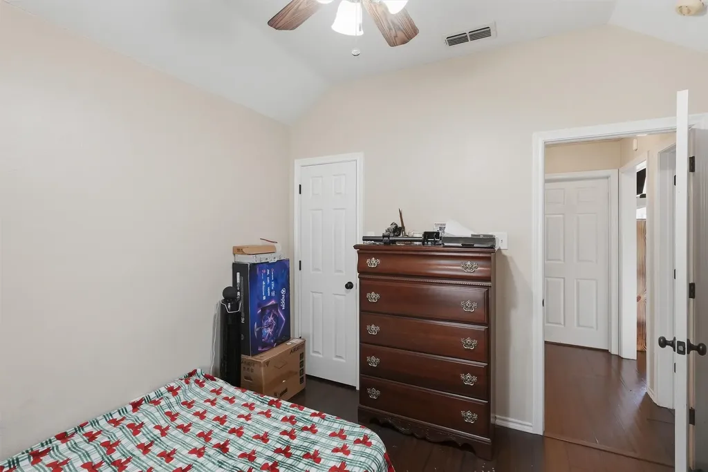 708 Hillcrest Drive Cleburne TX 76033