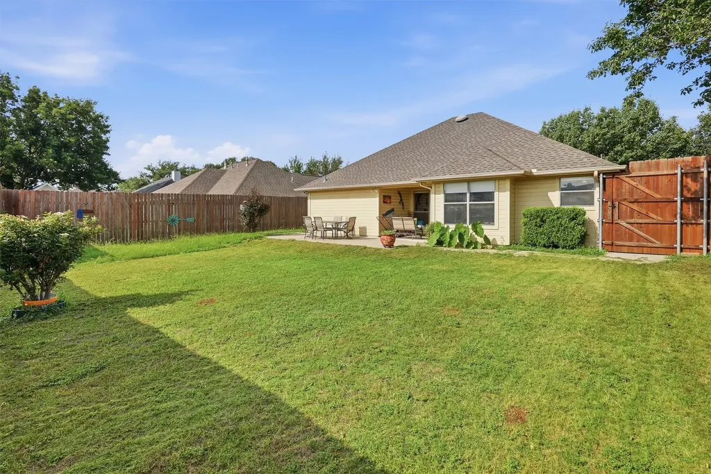 708 Hillcrest Drive Cleburne TX 76033