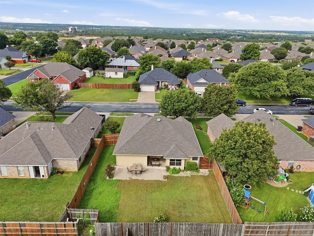708 Hillcrest Drive Cleburne TX 76033