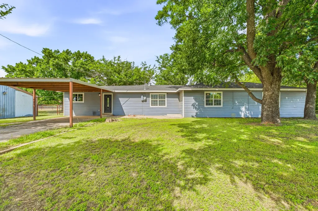 20043 N State Highway 108 Stephenville TX 76401