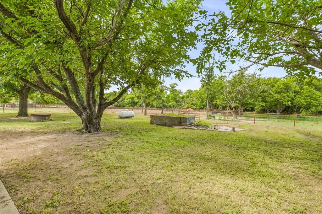 20043 N State Highway 108 Stephenville TX 76401