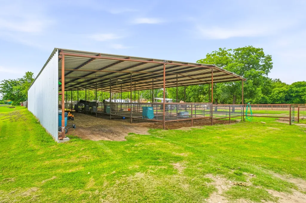 20043 N State Highway 108 Stephenville TX 76401