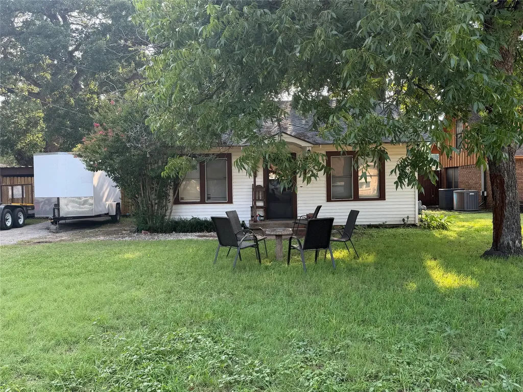 1007 S Bassett Street Eastland TX 76448