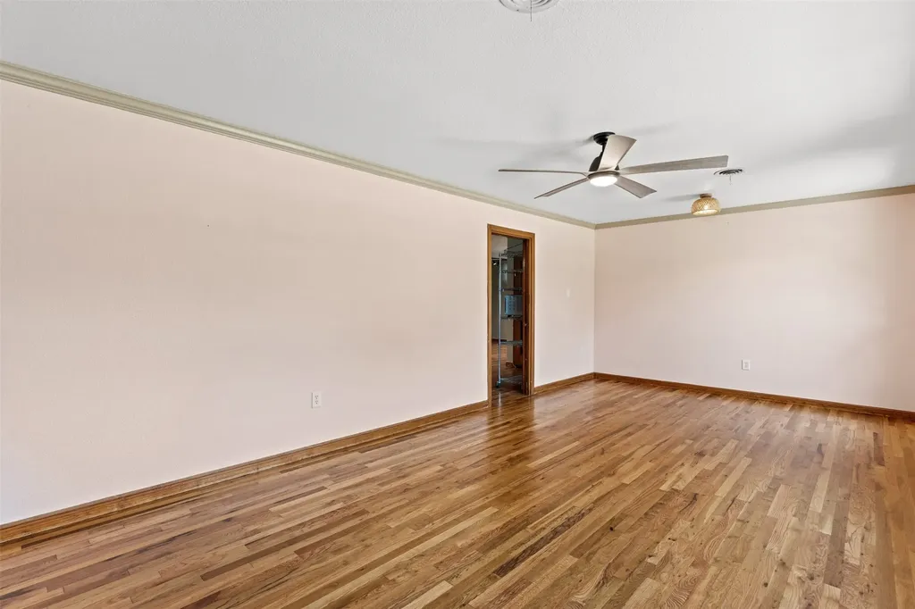 2208 N 44th Street Waco TX 76710