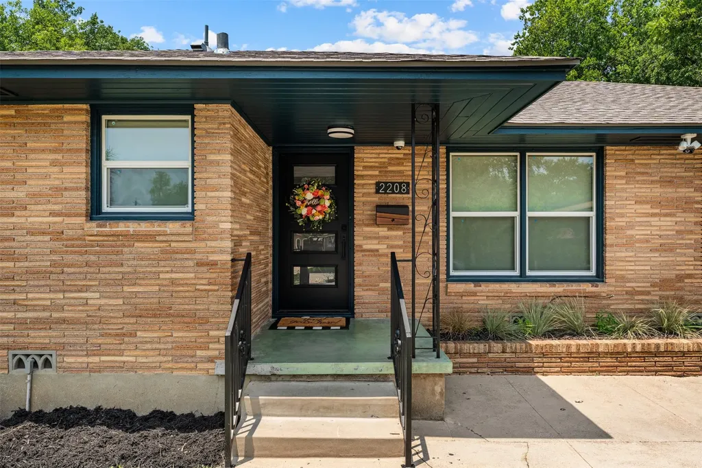 2208 N 44th Street Waco TX 76710
