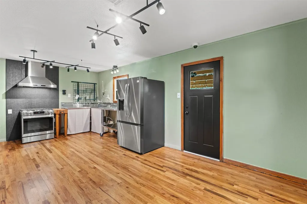 2208 N 44th Street Waco TX 76710
