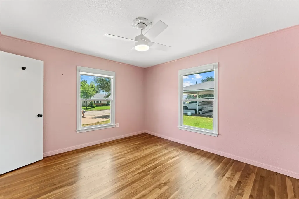 2208 N 44th Street Waco TX 76710