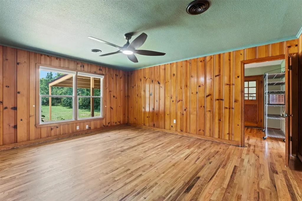 2208 N 44th Street Waco TX 76710