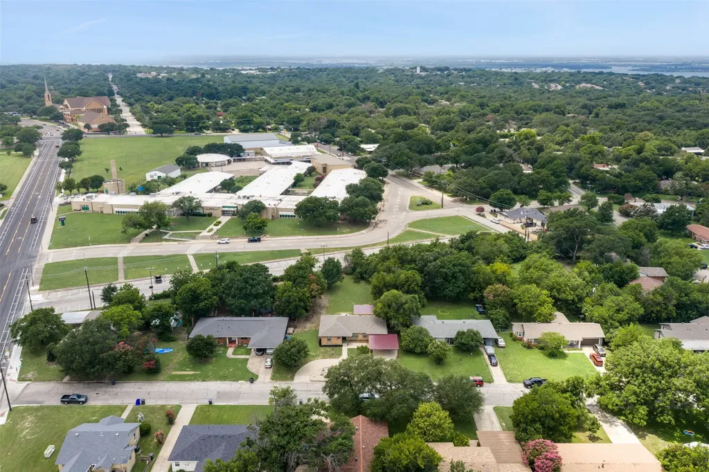 2208 N 44th Street Waco TX 76710