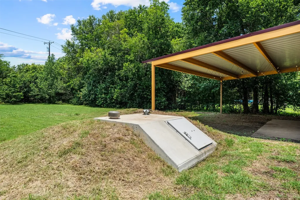 2208 N 44th Street Waco TX 76710