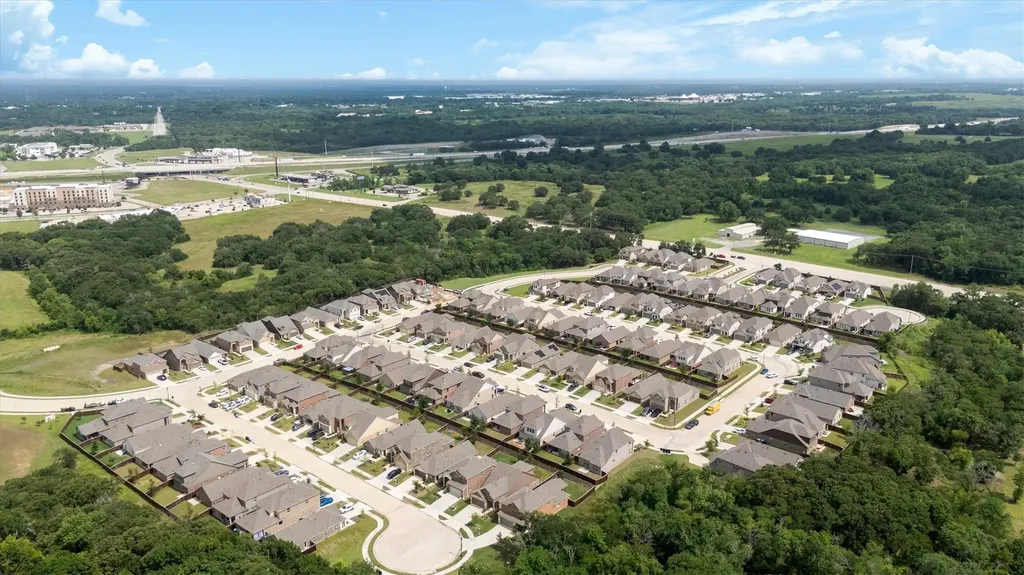 3916 Oak Creek Circle Denison TX 75020