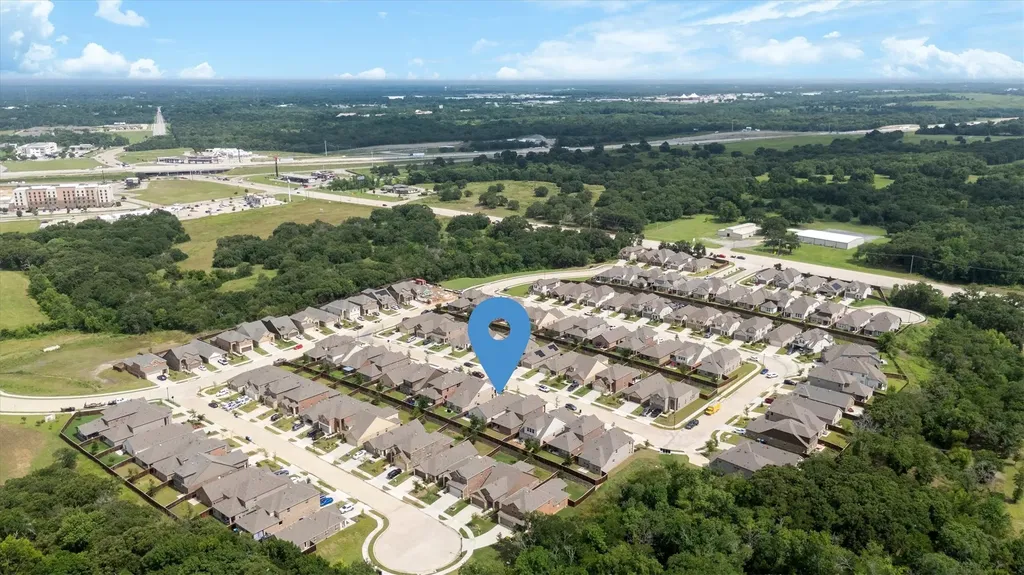3916 Oak Creek Circle Denison TX 75020