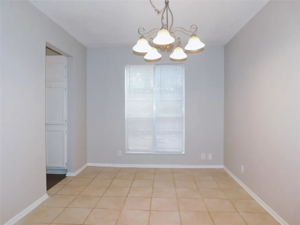 1915 Kingswood Court Denton TX 76205