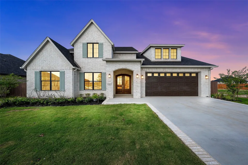 1317 Tahonta Drive Hewitt TX 76643