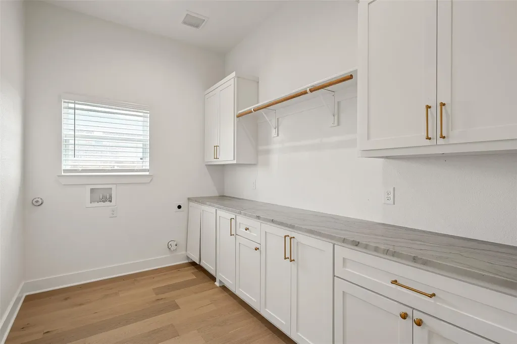 1317 Tahonta Drive Hewitt TX 76643